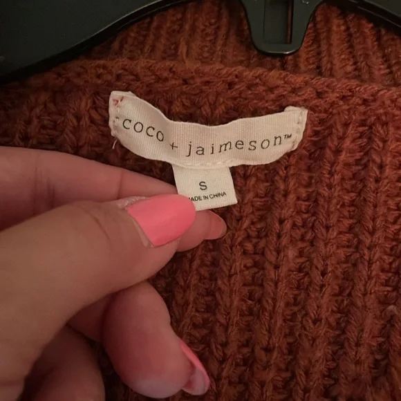 Cropped sweater - Picture 3 of 3